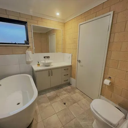 Stay By The Sea Esperance Exterior photo